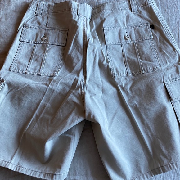 Khaki Dockers shorts - Picture 3 of 7